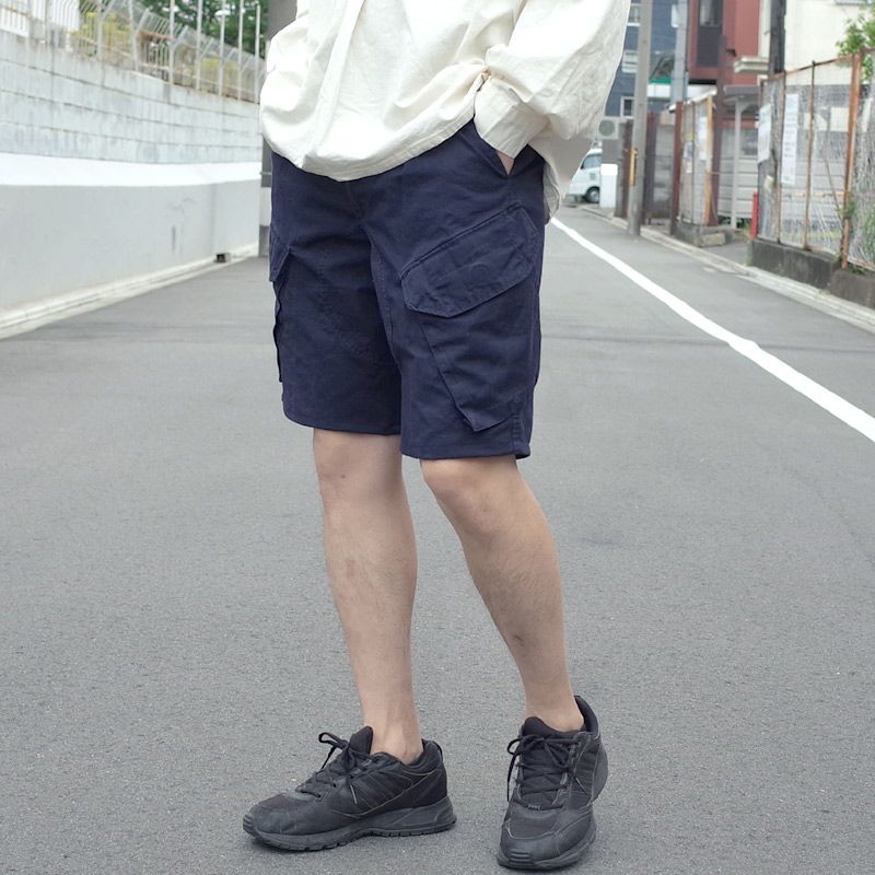 イギリス軍 Royal Navy コンバット カーゴ ショートパンツ ネイビー 後期型 Used Pp311un 実物 ミリタリー イギリス海軍 メンズ ロイヤルネイビー 英国海軍 デッキパンツ ハーフパンツ ハーパン ショーパン 短パン 軍パン ズボン トラウザー ミリタリーショップ シービーズ
