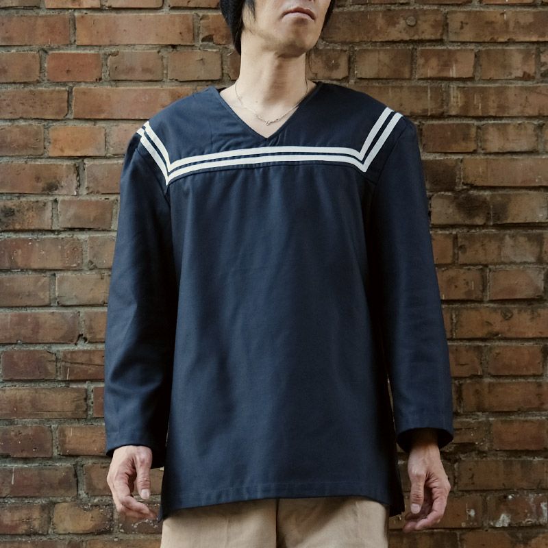 クロアチア軍 セーラーシャツ 長袖 ネイビー 白ライン デッドストック JT068NN 海軍 NAVY 水兵 セーラー服 ロングスリーブ トップス  Vネック マリーン プルオーバー Tシャツ 実物ミリタリー 軍モノ 軍物 | ミリタリーショップ シービーズ