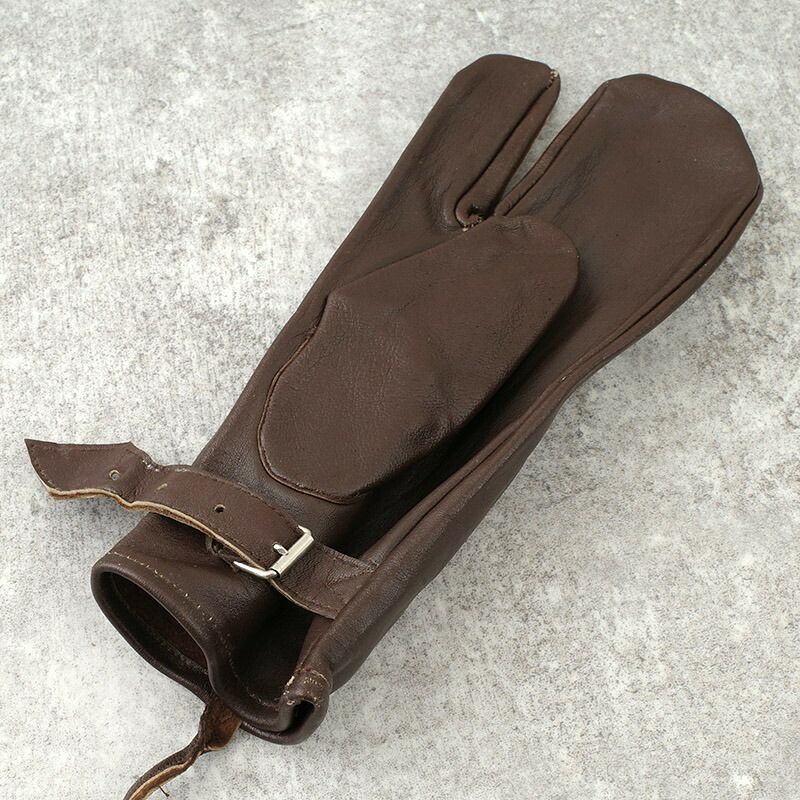 1点ならメール便可 スウェーデン軍 レザー シューティング ミトン